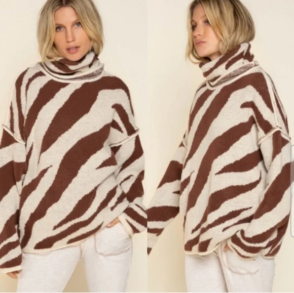 POL Oversized Brown and Cream Zebra Sweater Size Medium - Picture 1 of 5